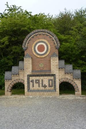 The Memorial Arch